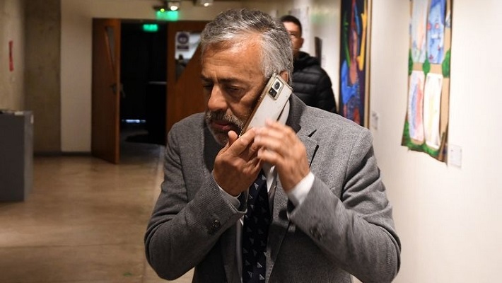 Mendoza adjudicó telefonía celular y datos móviles para toda la administración pública a Claro